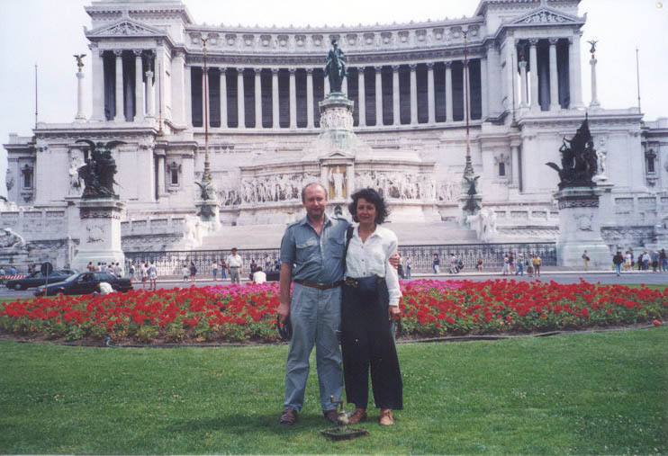 Dr Jan Pajak avec sa �pouse actuelle, Cheik Dawood, � Rome en 1995